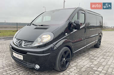 Вантажний фургон Renault Trafic 2013 в Радивиліві