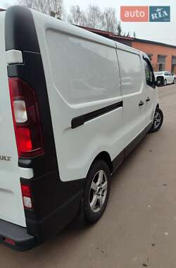 Вантажний фургон Renault Trafic 2018 в Кореці