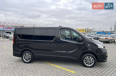 Мінівен Renault Trafic 2015 в Чернівцях