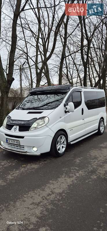 Мінівен Renault Trafic 2008 в Харкові