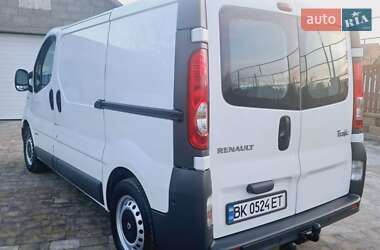 Вантажний фургон Renault Trafic 2012 в Вараші