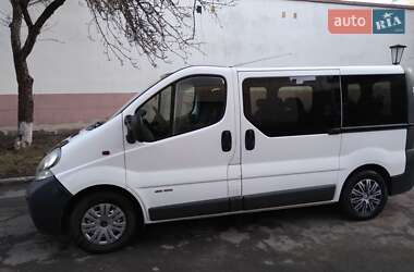Минивэн Renault Trafic 2005 в 