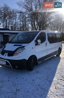 Мінівен Renault Trafic 2006 в Кривому Розі