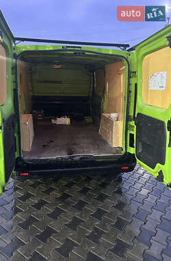 Грузовой фургон Renault Trafic 2015 в 