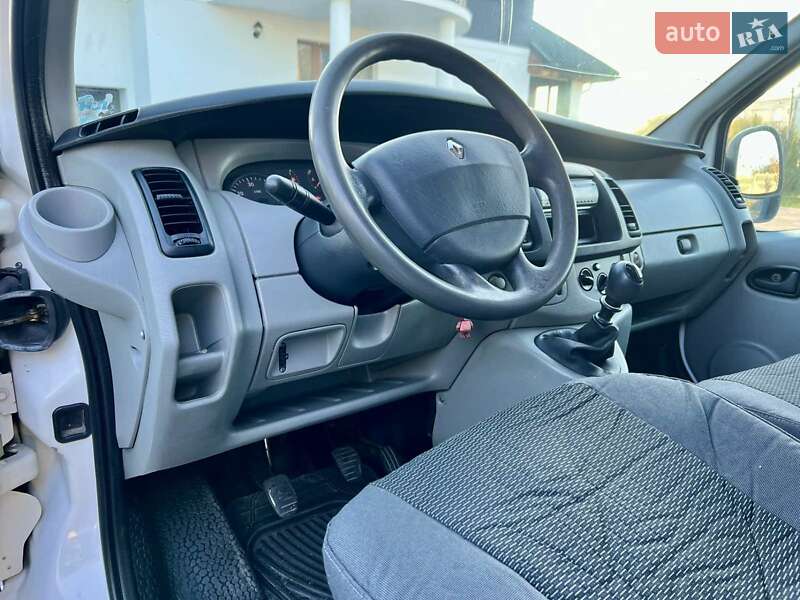 Вахтовый автомобиль / Кунг Renault Trafic 2005 в Львове