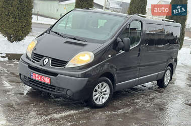 Минивэн Renault Trafic 2012 в Сарнах