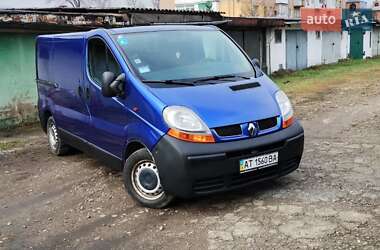 Вантажний фургон Renault Trafic 2006 в Калуші