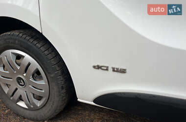 Мінівен Renault Trafic 2015 в 