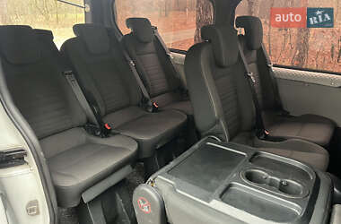 Мінівен Renault Trafic 2015 в 