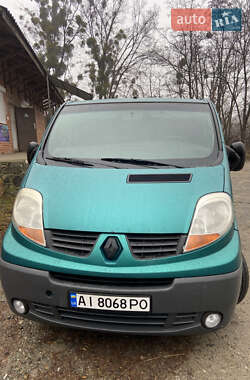 Грузопассажирский фургон Renault Trafic 2007 в Иванкове