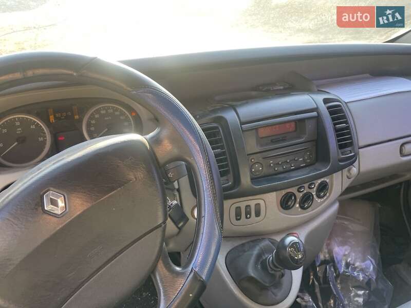 Мінівен Renault Trafic 2007 в Дніпрі