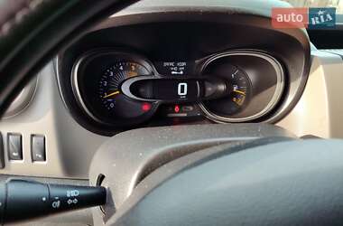 Грузовой фургон Renault Trafic 2016 в 