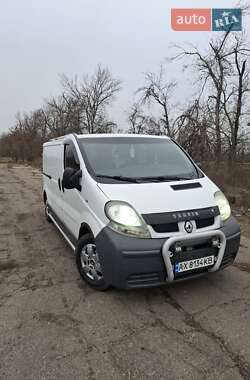 Грузовой фургон Renault Trafic 2006 в Лозовой