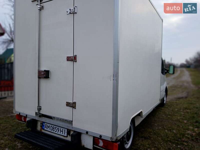 Грузовой фургон Renault Trafic 2013 в Бердичеве фото 18 Грузовой фургон Renault Trafic 2013 в Бердичеве