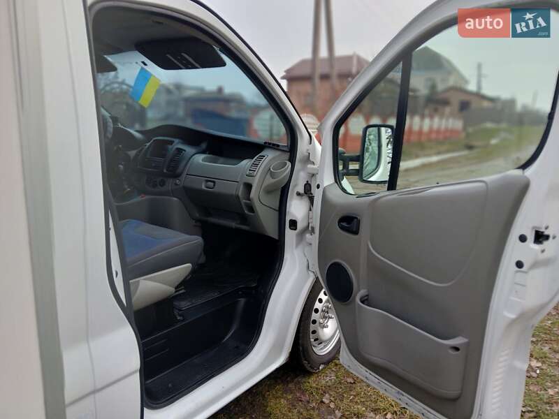 Грузовой фургон Renault Trafic 2013 в Бердичеве фото 30 Грузовой фургон Renault Trafic 2013 в Бердичеве