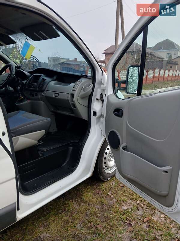 Грузовой фургон Renault Trafic 2013 в Бердичеве фото 31 Грузовой фургон Renault Trafic 2013 в Бердичеве