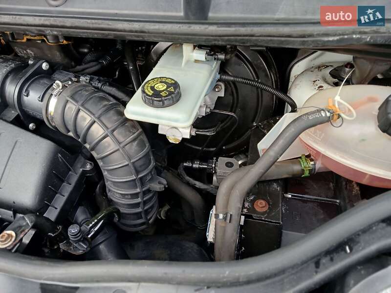 Грузовой фургон Renault Trafic 2013 в Бердичеве фото 34 Грузовой фургон Renault Trafic 2013 в Бердичеве