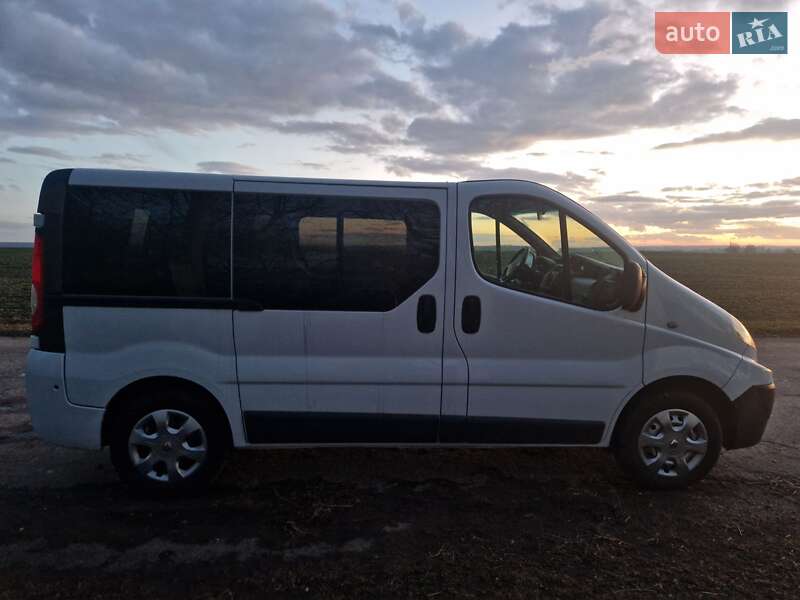 Минивэн Renault Trafic 2013 в Луцке фото 25 Минивэн Renault Trafic 2013 в Луцке