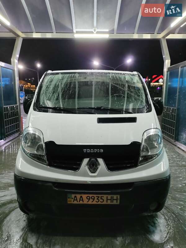 Вантажний фургон Renault Trafic 2007 в Києві