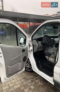 Мінівен Renault Trafic 2009 в Новояворівську