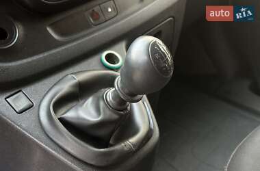 Грузовой фургон Renault Trafic 2017 в 