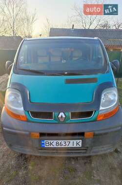 Мінівен Renault Trafic 2006 в Кореці