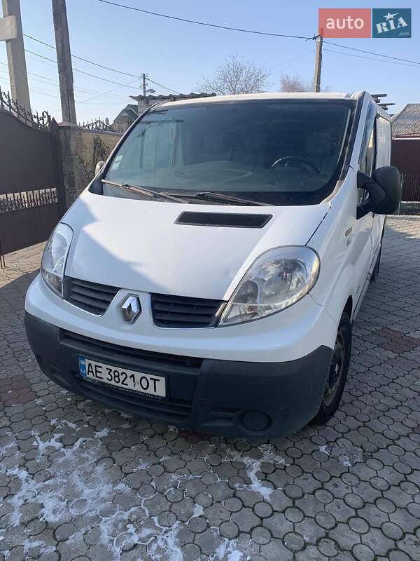 Вантажний фургон Renault Trafic 2012 в 