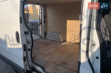 Вантажний фургон Renault Trafic 2012 в 