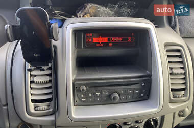 Мінівен Renault Trafic 2011 в 