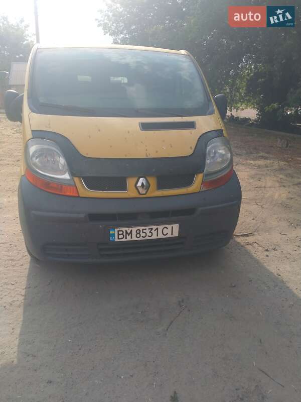 Грузовой фургон Renault Trafic 2006 в Сумах