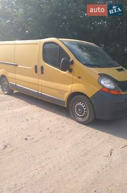 Грузовой фургон Renault Trafic 2006 в Сумах