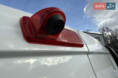Грузовой фургон Renault Trafic 2024 в 
