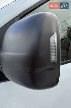 Грузовой фургон Renault Trafic 2024 в 