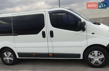 Минивэн Renault Trafic 2003 в 