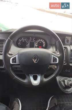 Минивэн Renault Trafic 2003 в 