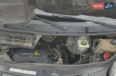 Минивэн Renault Trafic 2003 в 