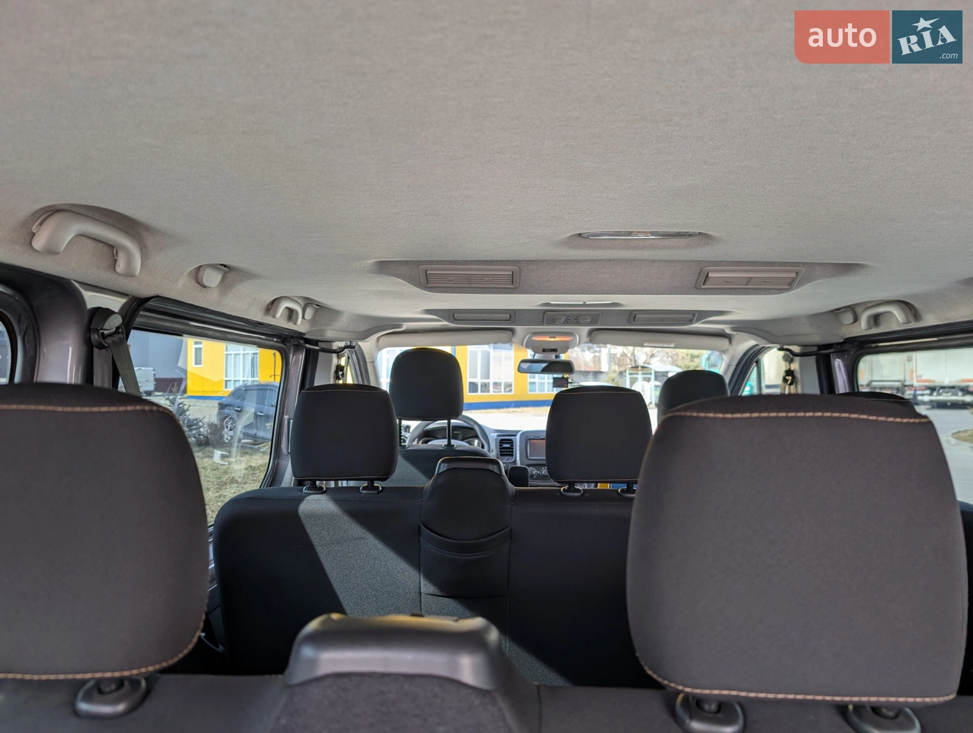 2016 Renault Trafic - мініатюра 16