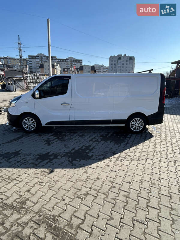 Вантажний фургон Renault Trafic 2018 в Хмельницькому