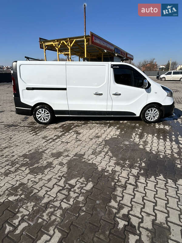 Вантажний фургон Renault Trafic 2018 в Хмельницькому