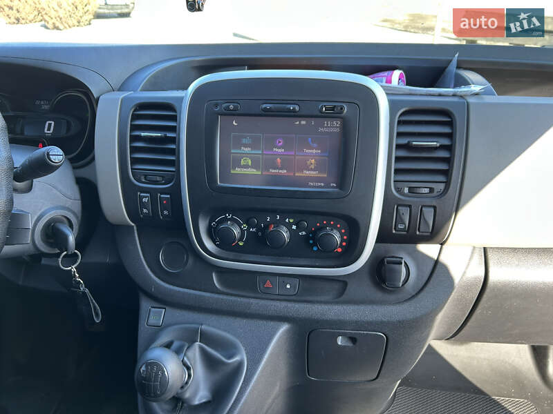 Вантажний фургон Renault Trafic 2018 в Хмельницькому
