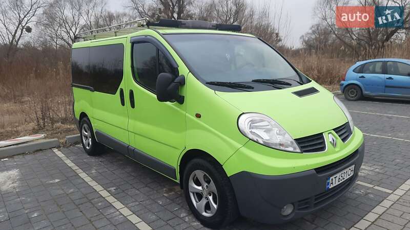 Минивэн Renault Trafic 2007 в Пустомытах