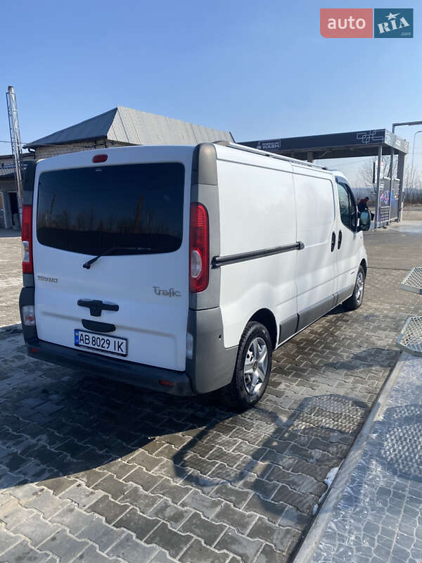 Вантажний фургон Renault Trafic 2009 в Бару