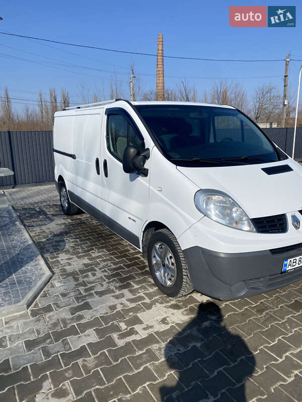 Вантажний фургон Renault Trafic 2009 в Бару