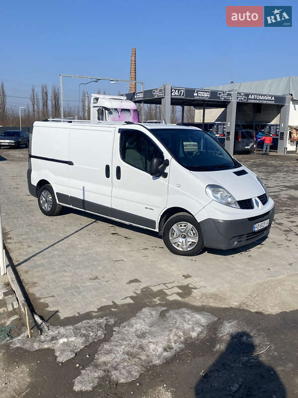 Вантажний фургон Renault Trafic 2009 в Бару