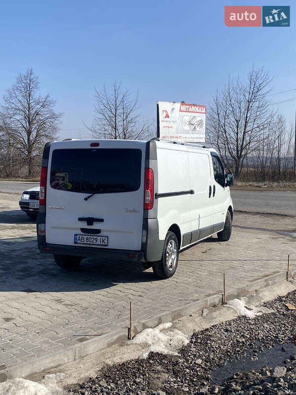 Вантажний фургон Renault Trafic 2009 в Бару