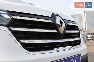 Мінівен Renault Trafic 2021 в 