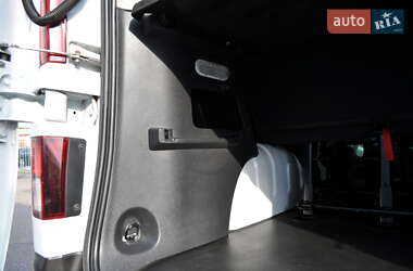 Мінівен Renault Trafic 2021 в 