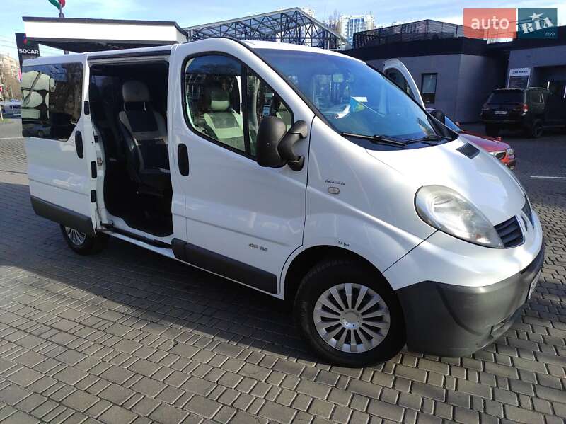 Минивэн Renault Trafic 2013 в Сумах фото 10 Минивэн Renault Trafic 2013 в Сумах