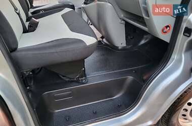 Мінівен Renault Trafic 2005 в 