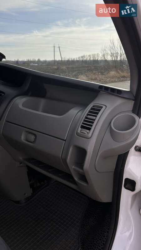 Минивэн Renault Trafic 2014 в Казатине